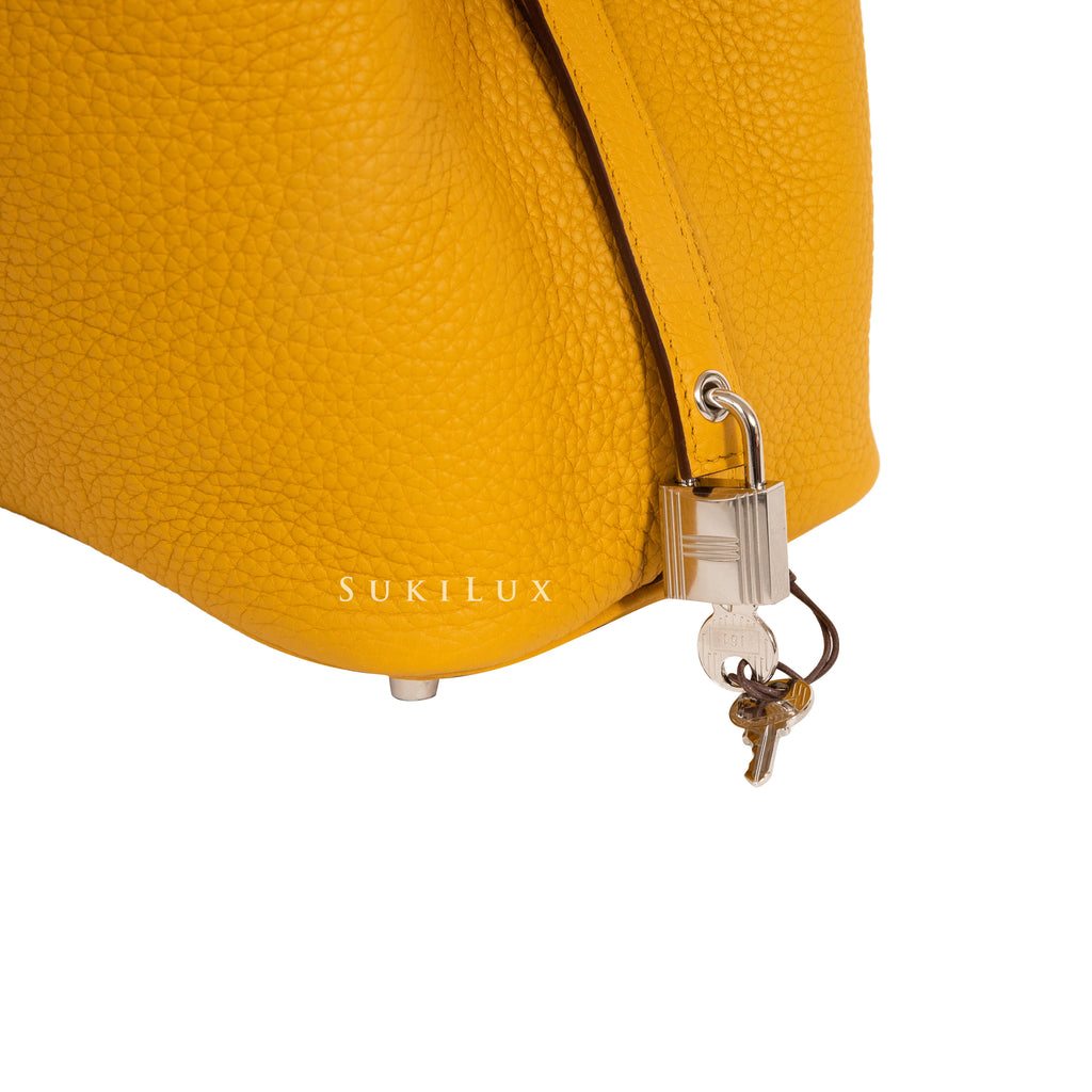 Hermès Picotin Lock 18cm 9D Jaune Ambre Clemence Leather Palladium Hardware